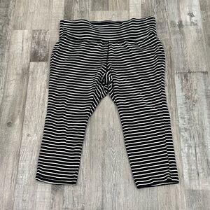 Livi Active Striped Leggings